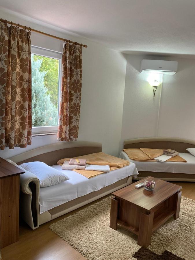 Hotel Pansion Lazine Međugorje Exterior foto